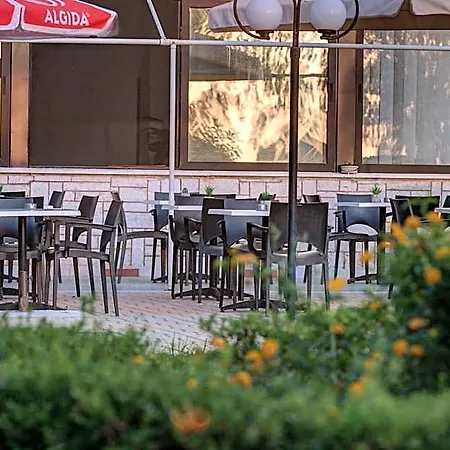 Hotel Delfini